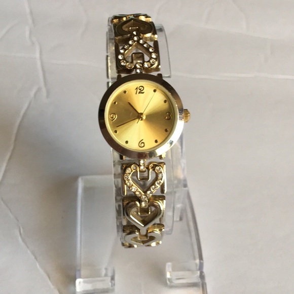 clock Allude🌷 - Picture 4 of 16